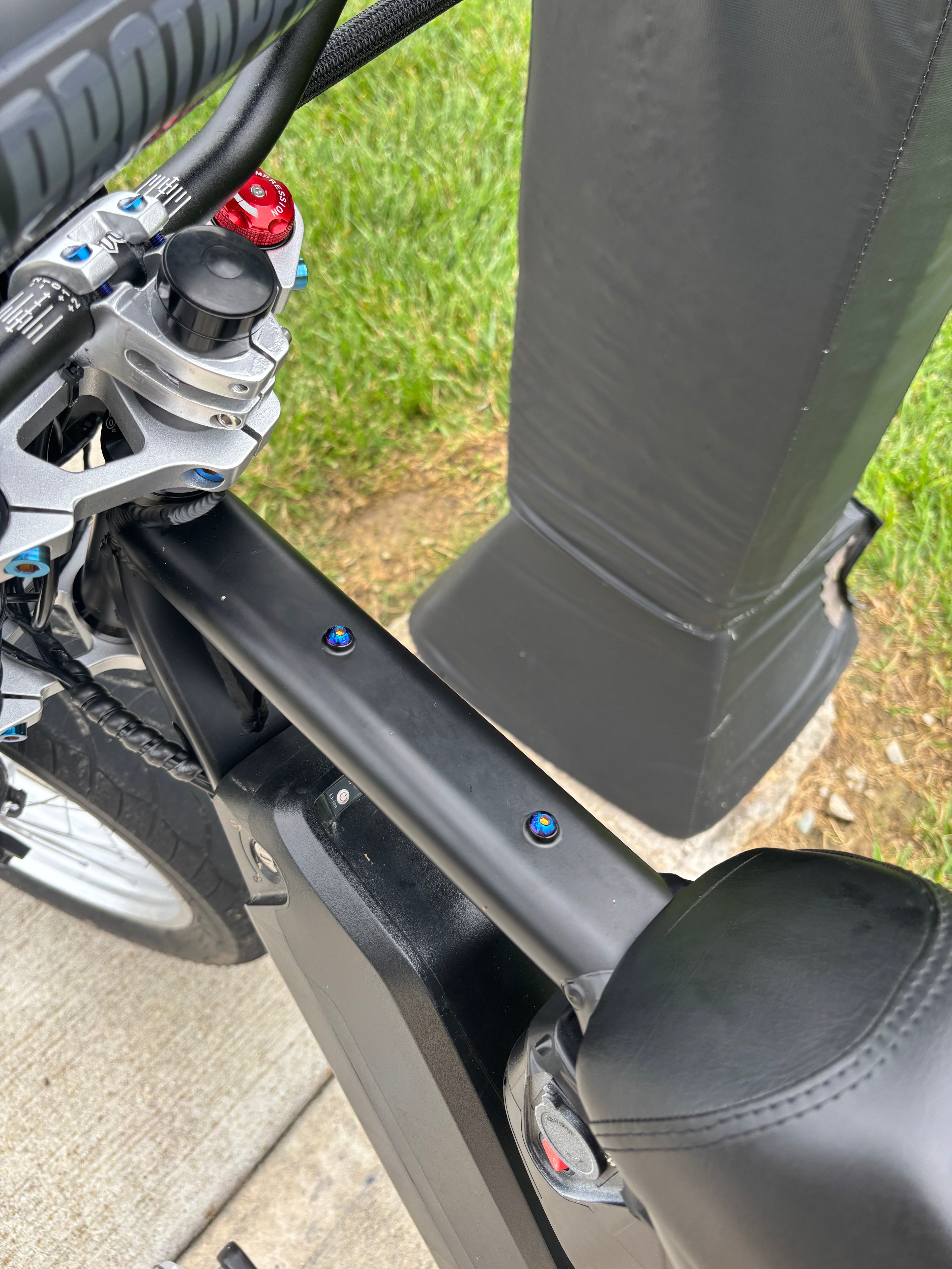 MacFox Frame Titanium Bolts.